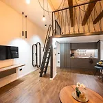 Old Town Design *