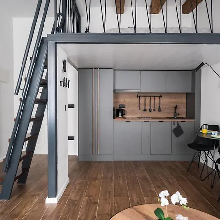 Apartment Old Town Design *